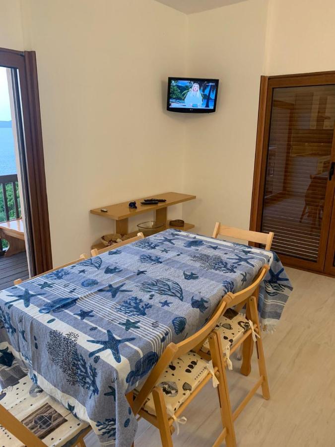 Appartamento In Costa Smeralda - Bilocale Sul Mare - Sea View Olbia Exterior photo